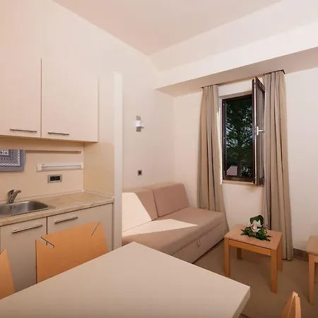Apartment Petalon *
